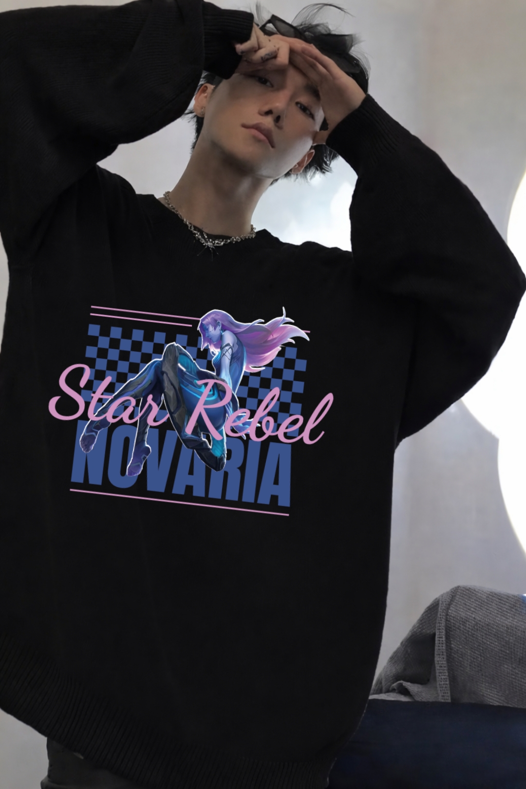 Novaria Karakterine özel Unisex baskılı sweetişört